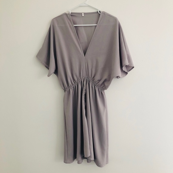 Francesca's Collections Dresses & Skirts - Francesca’s Gray Boho Midi Dress Small